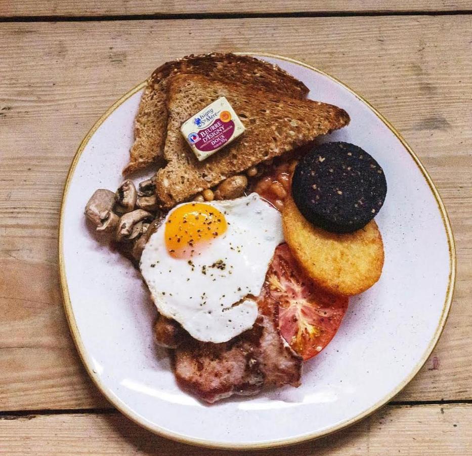 Blackburne Arms ,24 Catharine Street Hotel Liverpool Bagian luar foto